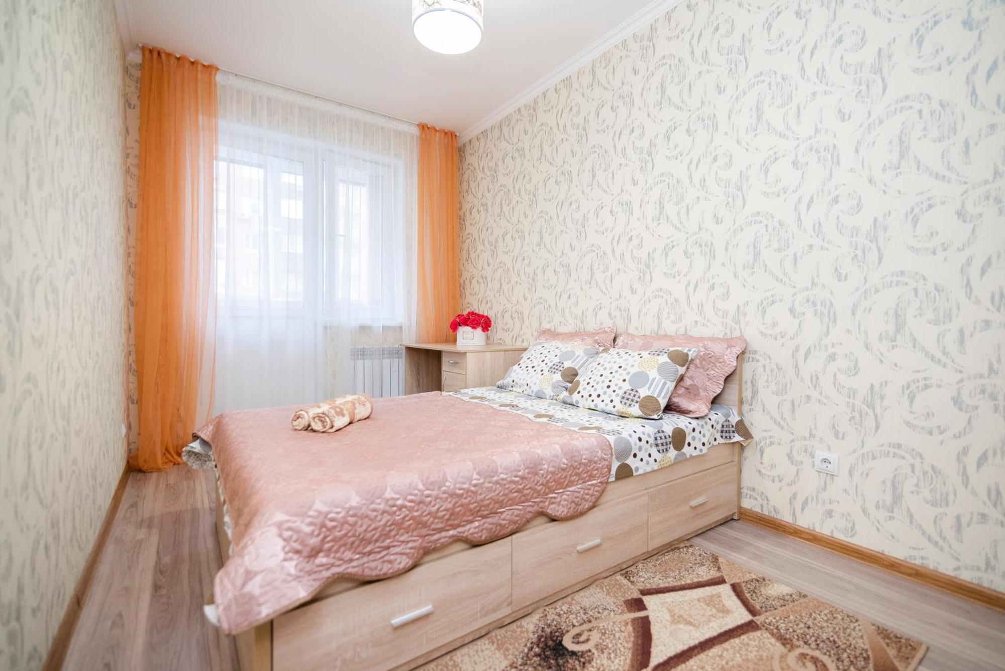 Apartment Zodiak Алматы Экстерьер фото